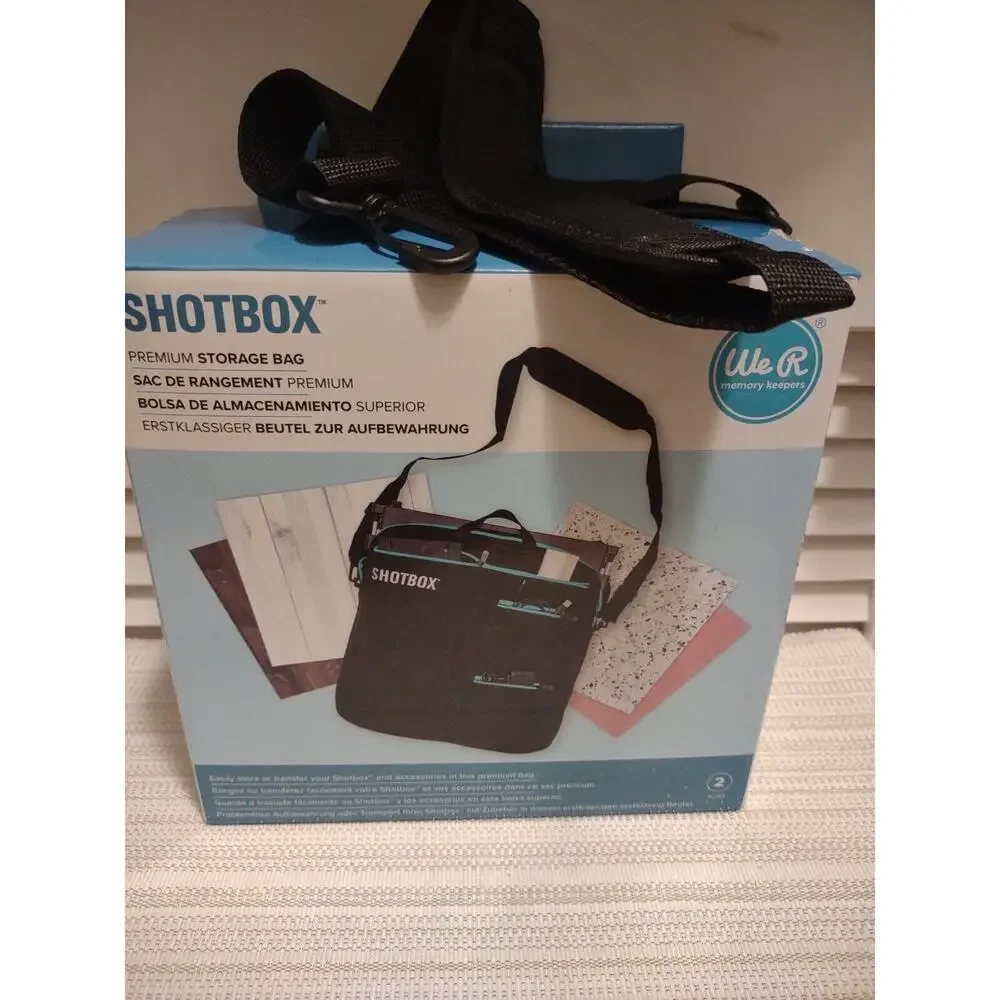 New open box We R Memory Keepers ShotBox Premium Storage Bag 6 pockets strap